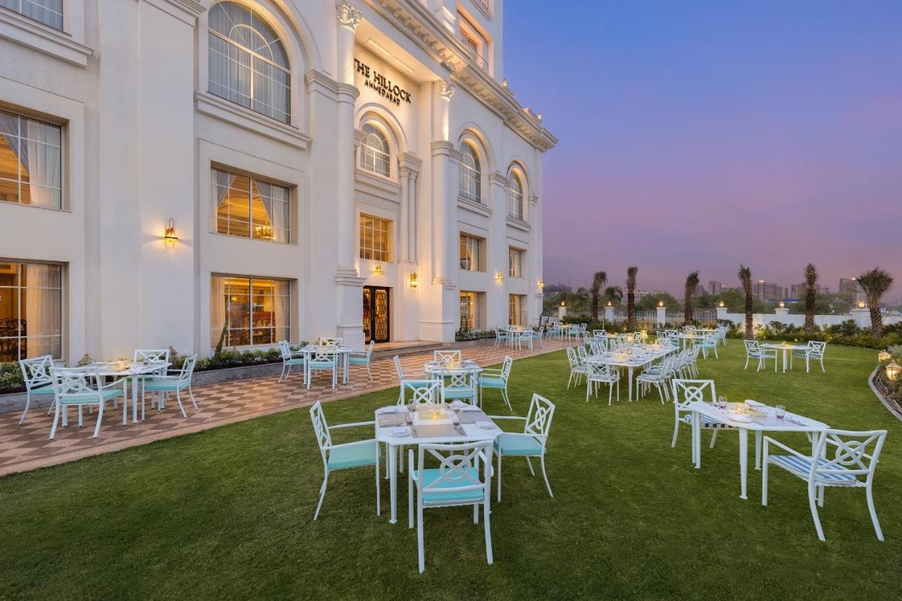 Hotel Hillock Ahmadabad Zewnętrze zdjęcie